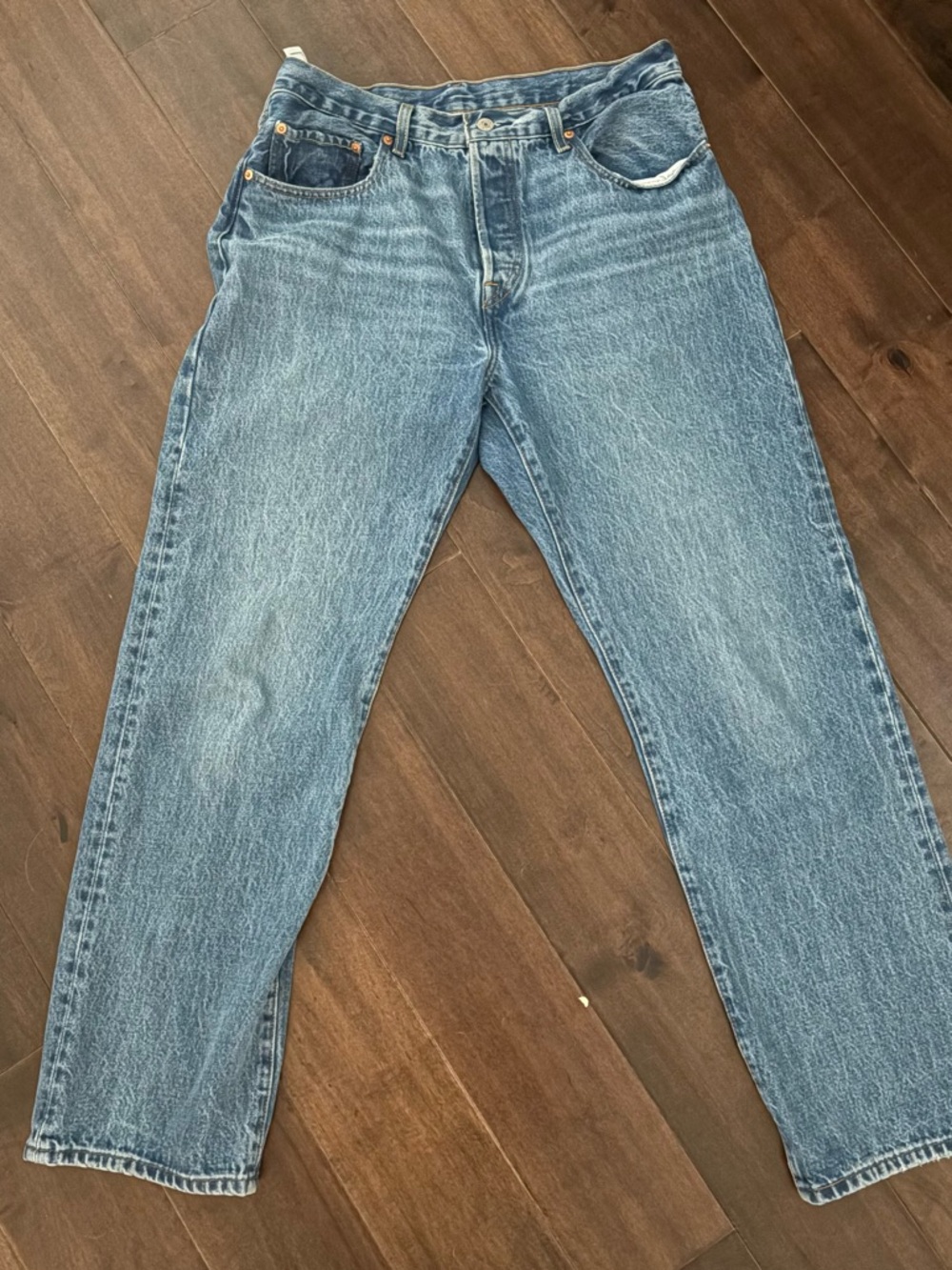 Levi’s button fly straight leg jeans. Size 30x30.